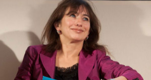 Marie-Claire Carrère-Gée, présidente du conseil d’orientation pour l’emploi <p>« Il faut stabiliser et professionnaliser les aides en faveur de l’emploi »</p>